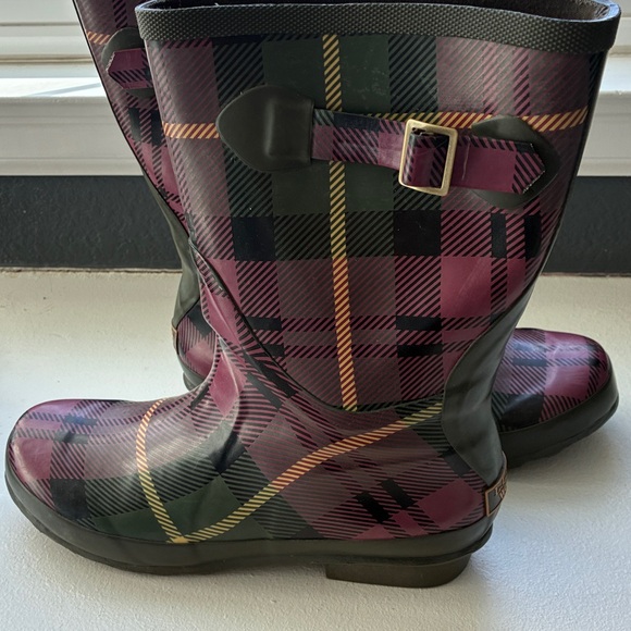 L.L.Bean Wellie Mid-Calf, Tartan Plaid Rubber Boots for Women - Picture 4 of 7